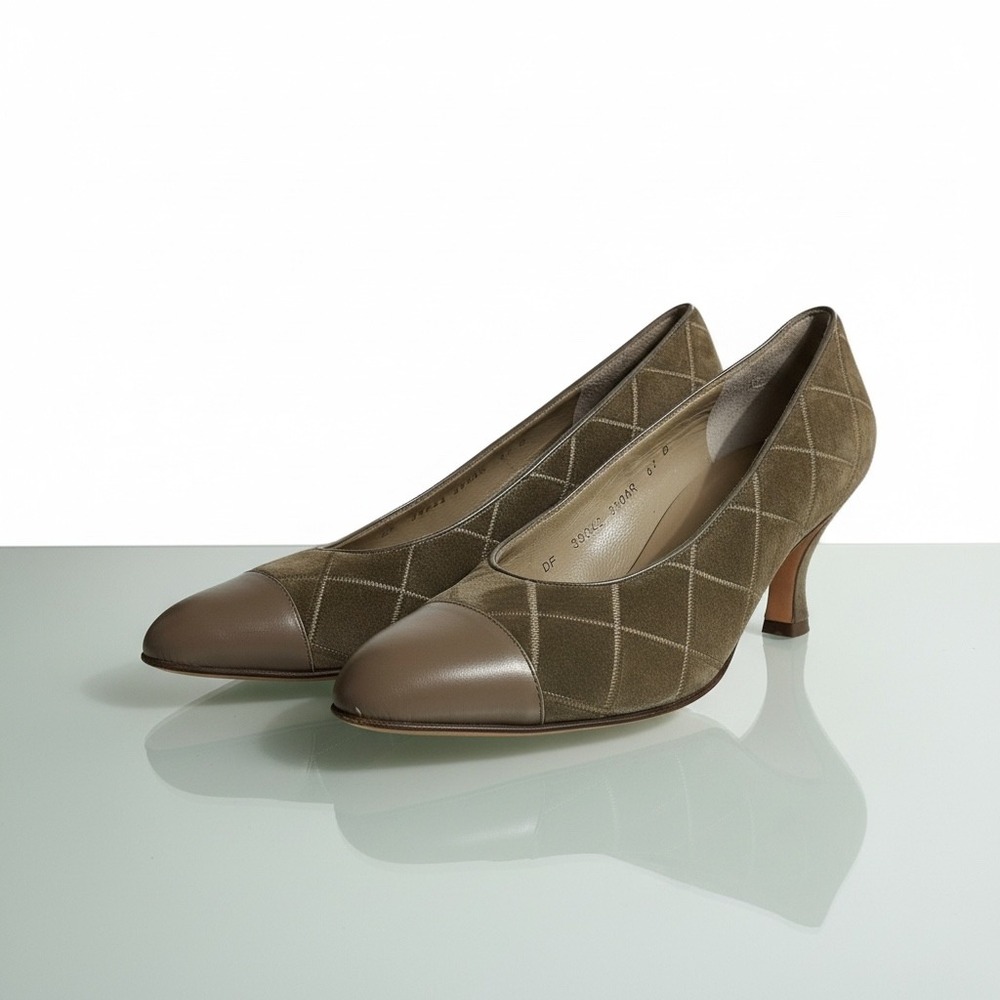 Vintage Salvatore Ferragamo Quilted Suede Cap Toe Pumps Italy Size 6.5